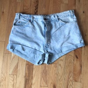 Levi’s Denim Cut Off Shorts